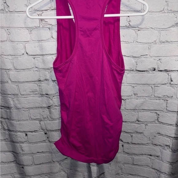Athleta Tank Top Womens Size Small Pink Racerback Active Runner Workout Outdoor - Picture 3 of 3
